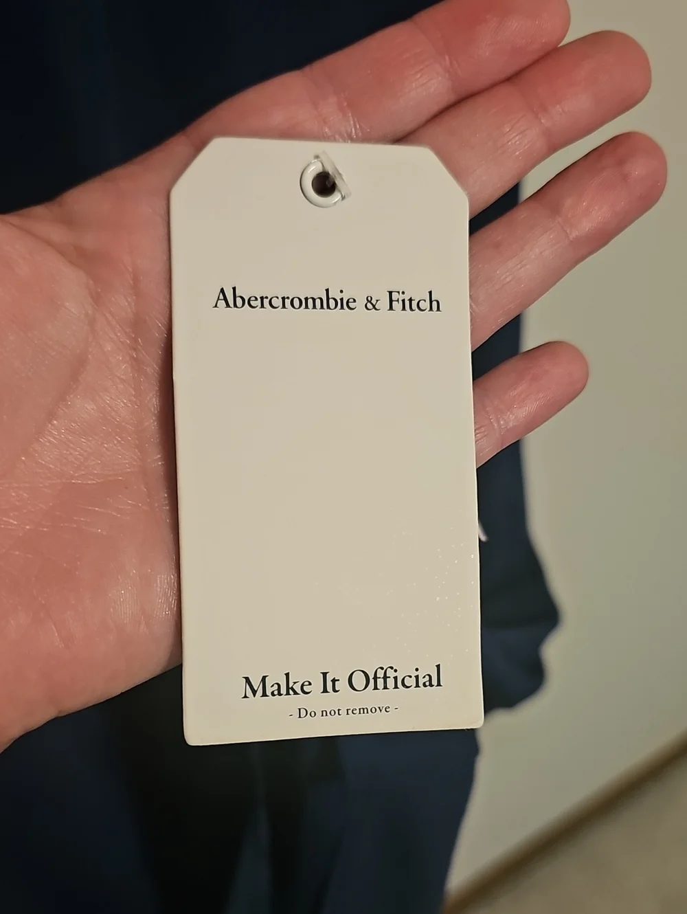 Abercrombie & Fitch 17 across